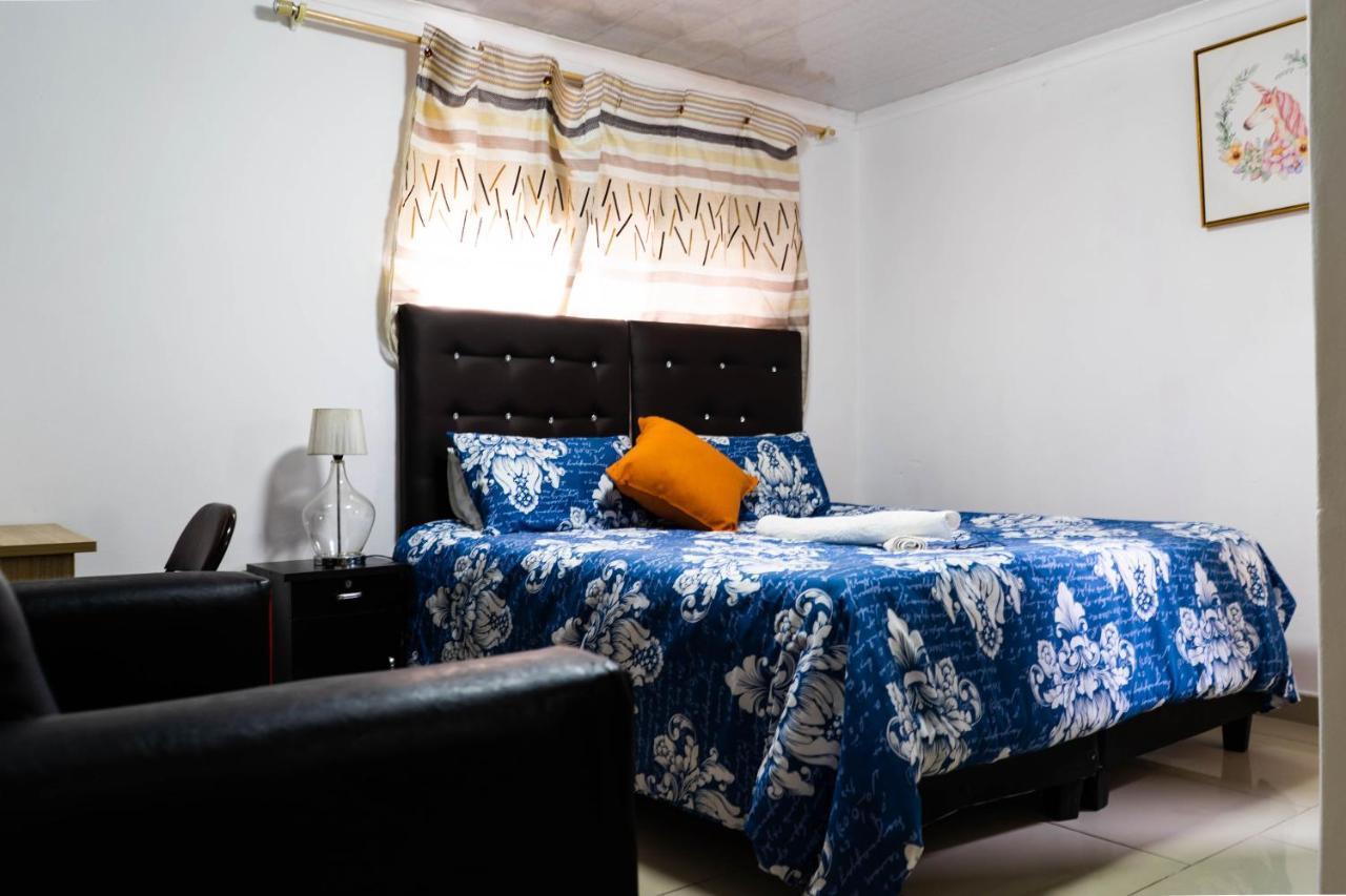 Albrine Lodge Bellville Ngoại thất bức ảnh